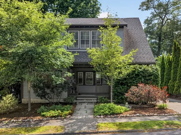 20 Hill Top Rd, Wellesley, MA 02482