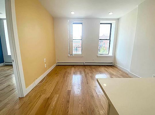 4th image of 342 Lenox Ave APT 3A