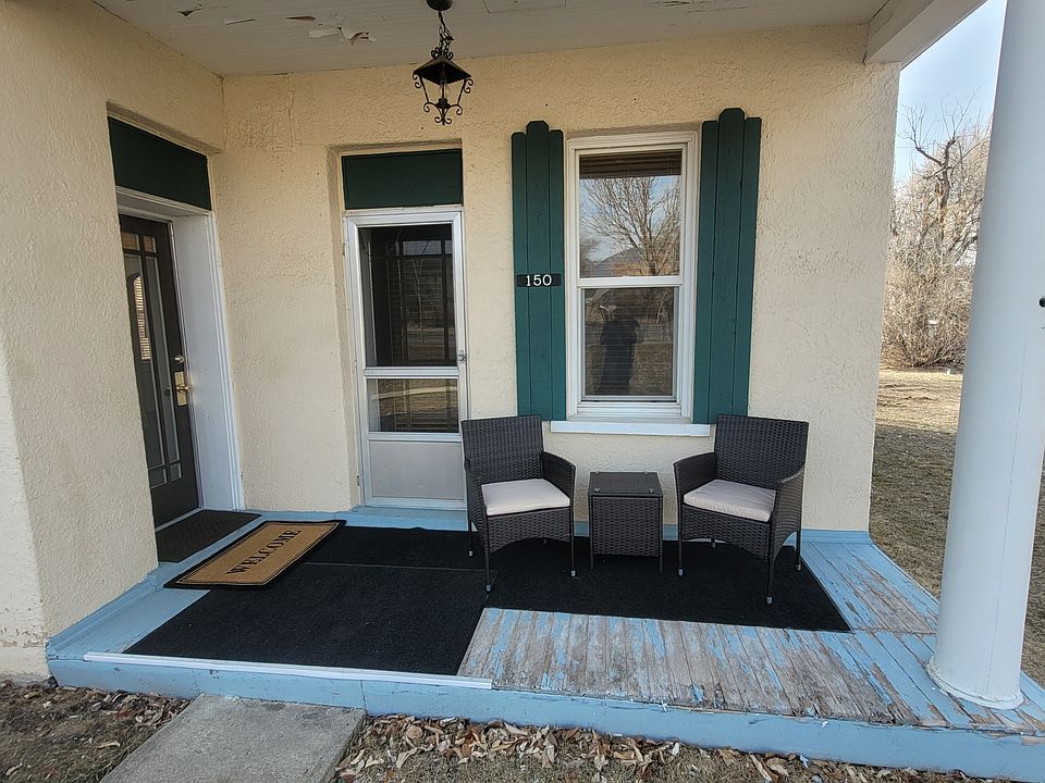 1st image of 150 E Main St