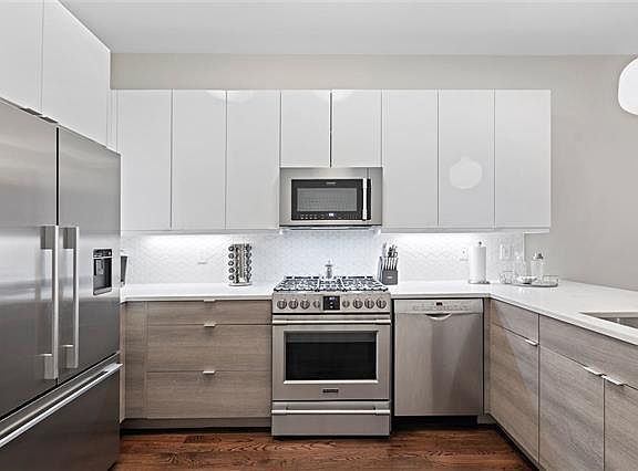 2nd image of 267 Baldwin Ave Unit 301