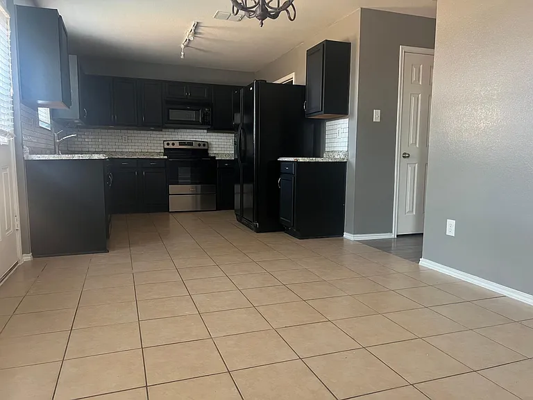 10956 Rankin Dr — Photo 5