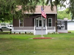 2065 Fairplain Ave, Benton Harbor, MI