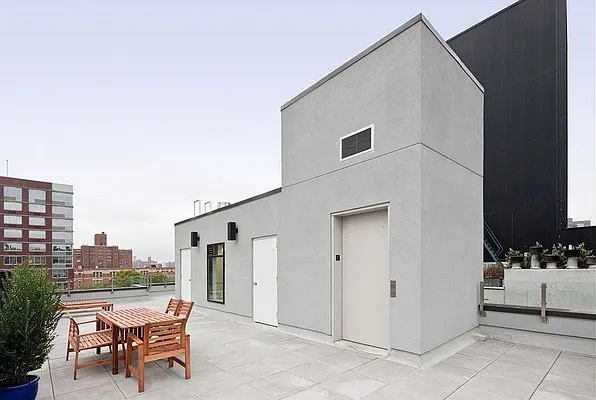 Rented by Concept Real Estate Group | media 33