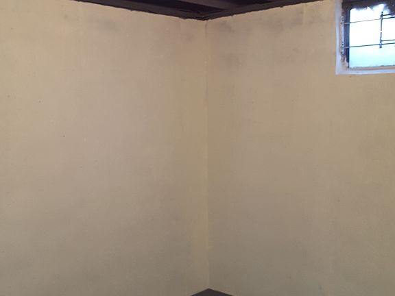 5th image of 602 N Rogers St