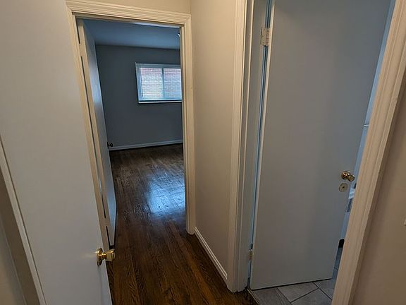 5th image of 5435 Lester Rd #1