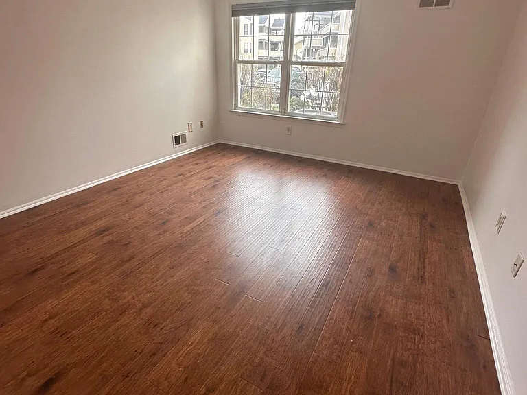 551 Clubhouse Ct #9 — Photo 15