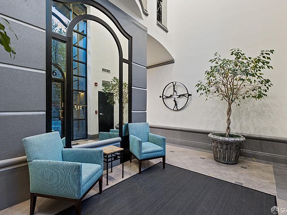 4th image of 1776 Sacramento St APT 704