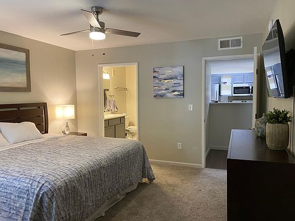 4th image of 950 Seven Hills Dr APT 613