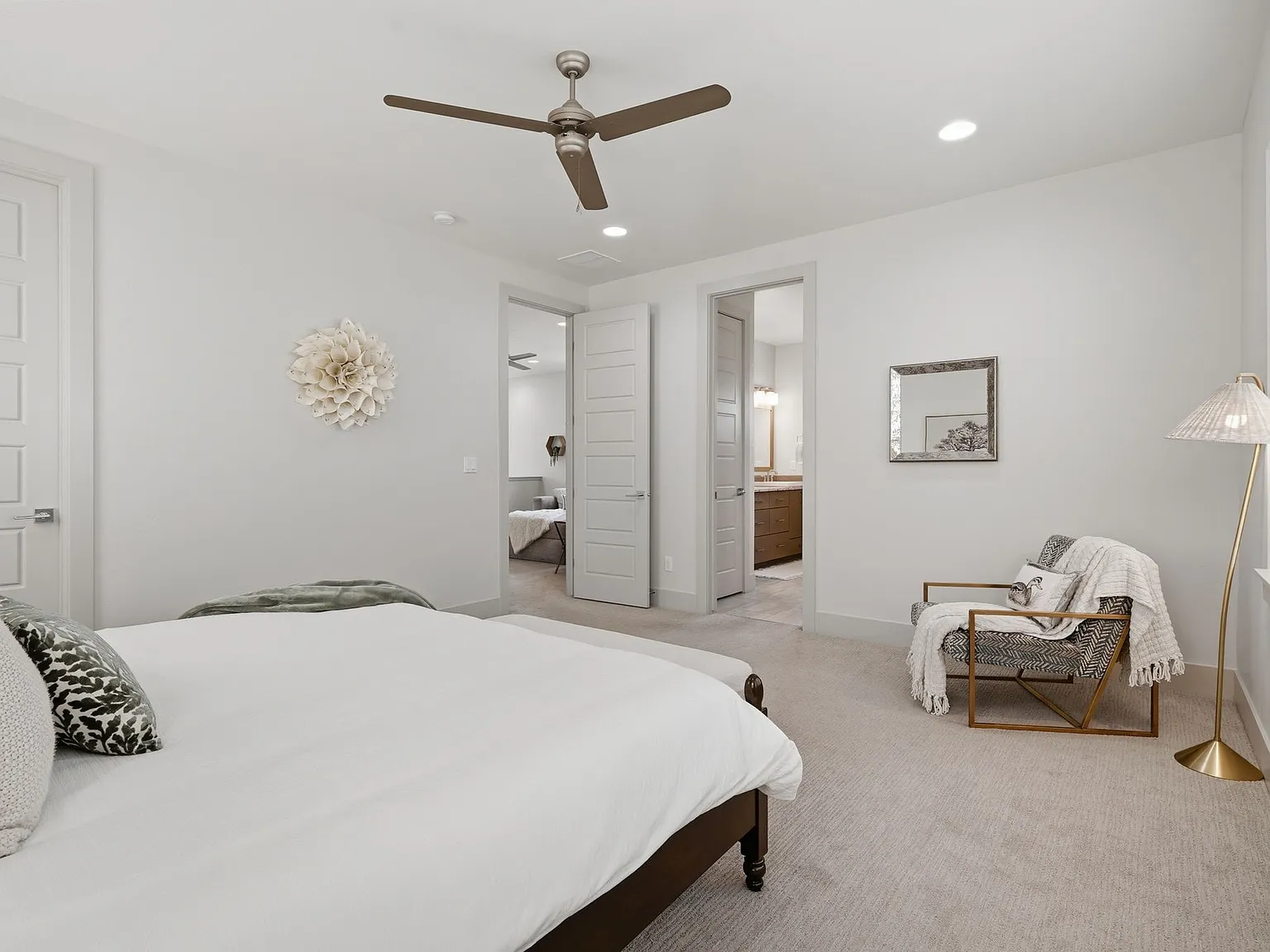 3 bed, 1942 sqft, $5,000 — Photo 4