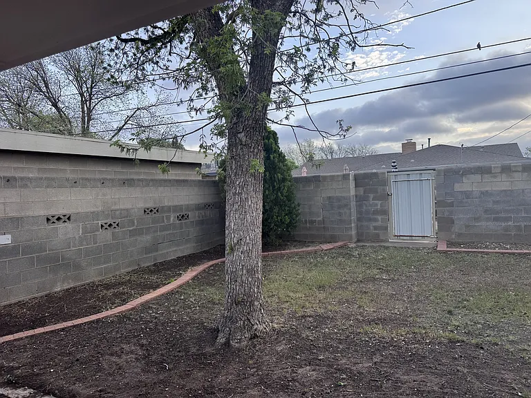 2118 Westbrook Ave — Photo 22