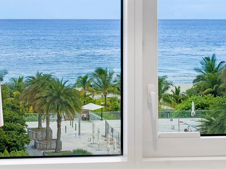 2301 Collins Ave #641 — Photo 19