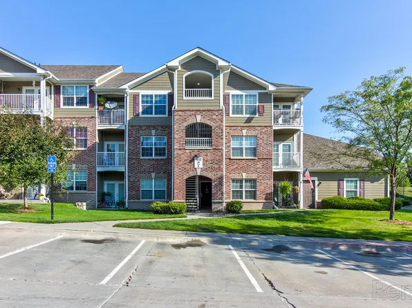 Cimarron Terrace, 9852 Josephine Ct #20025, La Vista, NE 68128