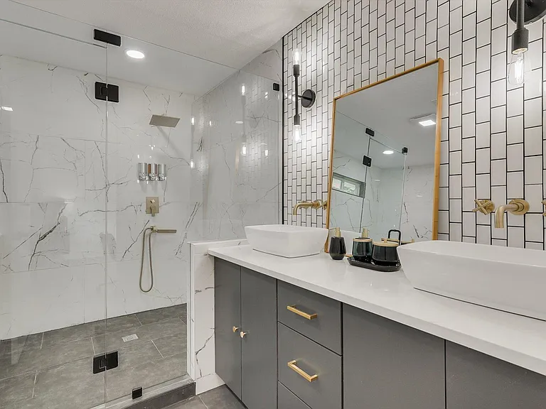 7414 Authon Dr — Photo 20