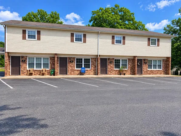 402 N Myrtle School Road, 402 N Myrtle School Rd APT 10, Gastonia, NC 28052