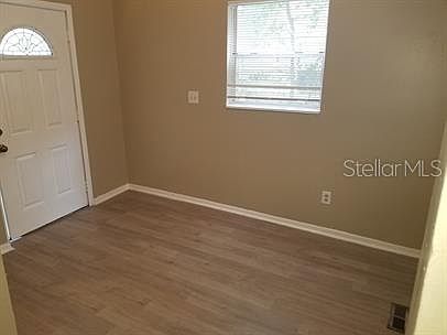 4th image of 928 9th Ave S APT 2