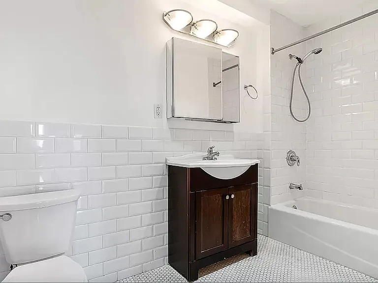 2167 2nd Ave #3B — Photo 7