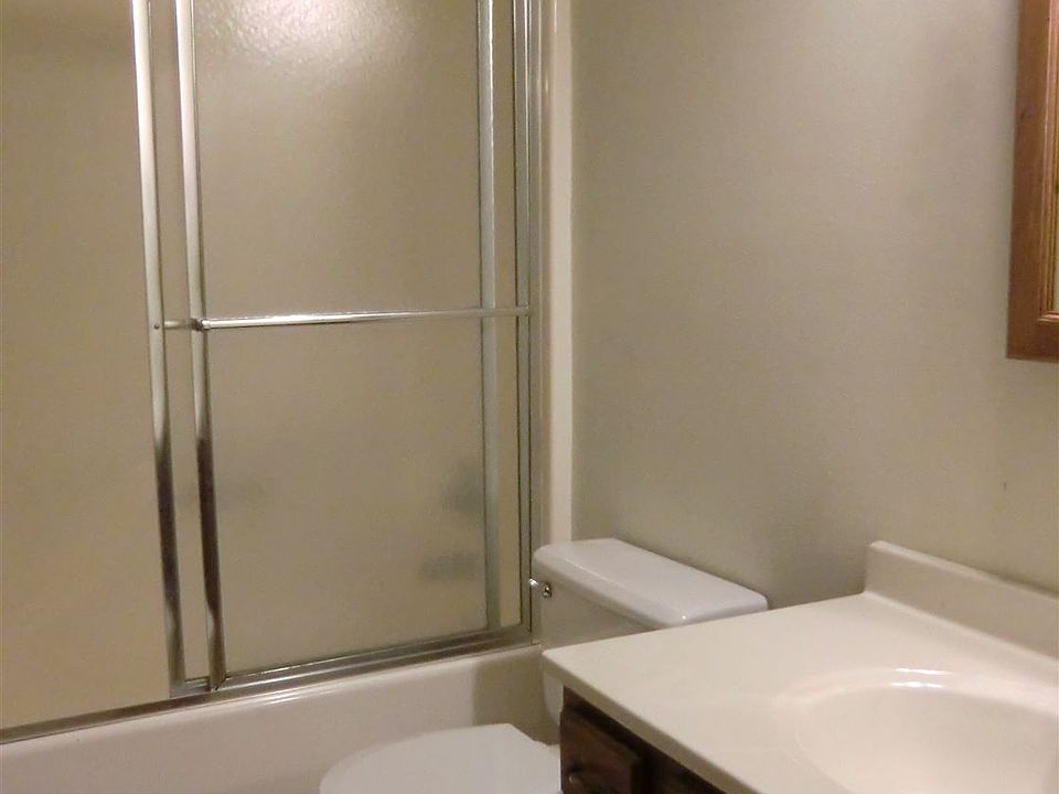 A Bathroom (main) 8-8-12