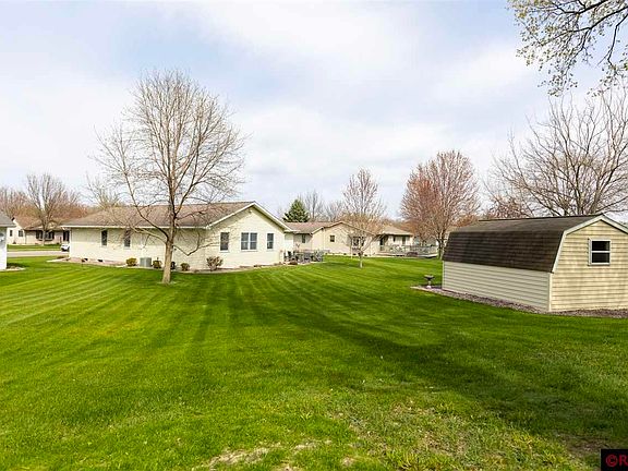 3rd image of 1208 Hauenstein Dr
