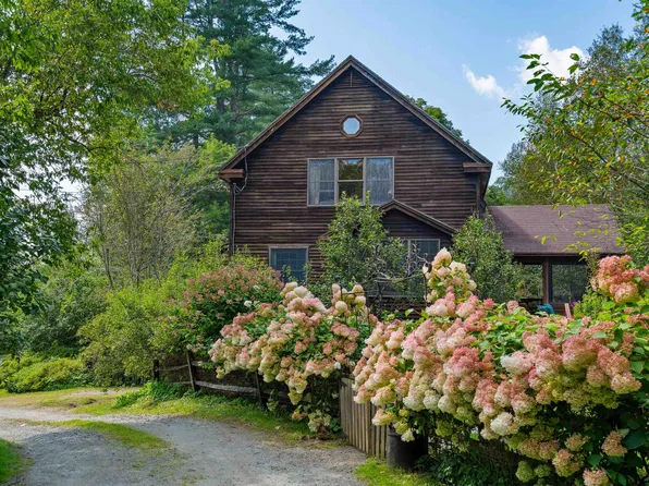 1075 Barber Hill Road, Pomfret, VT 05091
