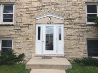 2209 University Ave APT 4, Madison, WI 53726