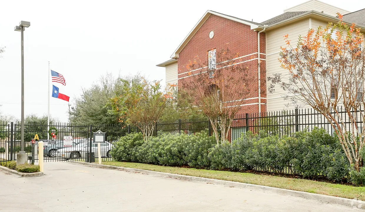 South Union Place Apartments — Photo 3