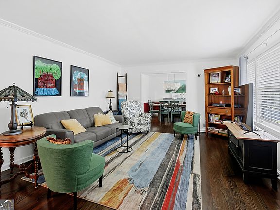 2nd image of 1507 Knollwood Ter