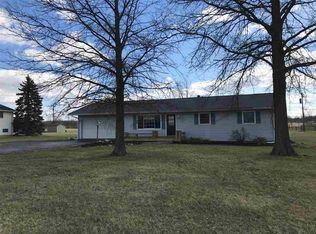 9424 Hoagland Rd, Hoagland, IN 46745