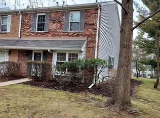 16 Ardisia Ct, Lawrence Township, NJ 08648