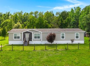 754 Clydeville Ln, Cottageville, SC 29435