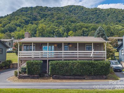 38 Boulder Ln, Maggie Valley, NC, 28751