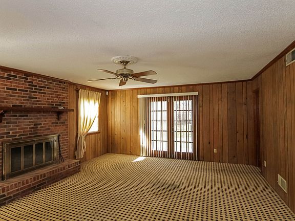 2nd image of 5901 Beaver Dam Ln