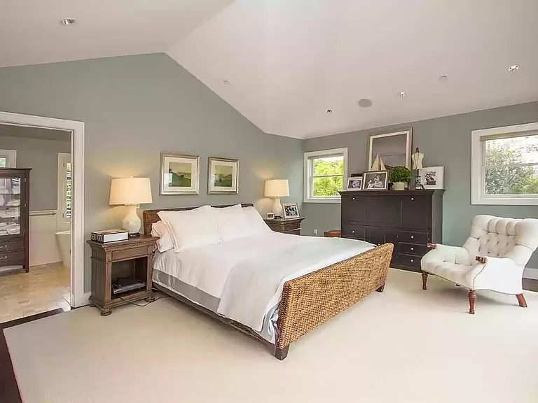 544 Silverado Dr — Photo 10