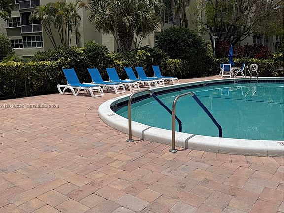3rd image of 6701 Cypress Rd APT 109