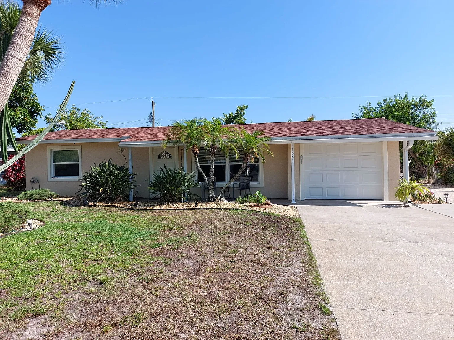 3 bed, 2.0 bath, 1284 sqft, $3,200 — Photo 1