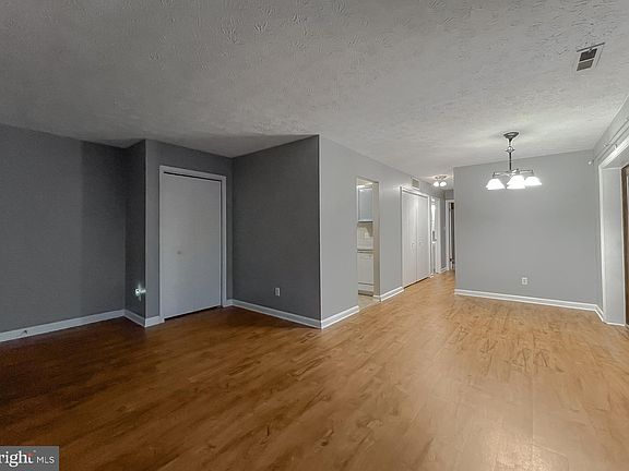 3rd image of 23244 Chestnut Oak Ct #8F