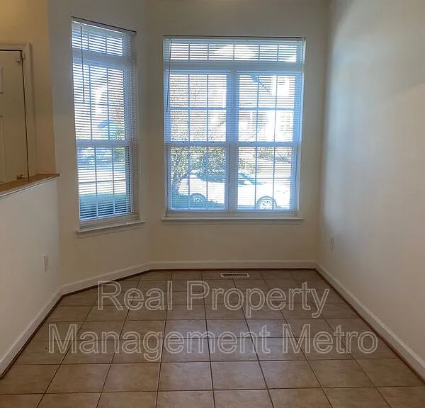 9717 Evening Bird Ln — Photo 7
