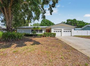 1835 Dormieone Rd N, Saint Petersburg, FL 33710