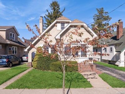 31 Beverly Avenue, Floral Park, NY, 11001