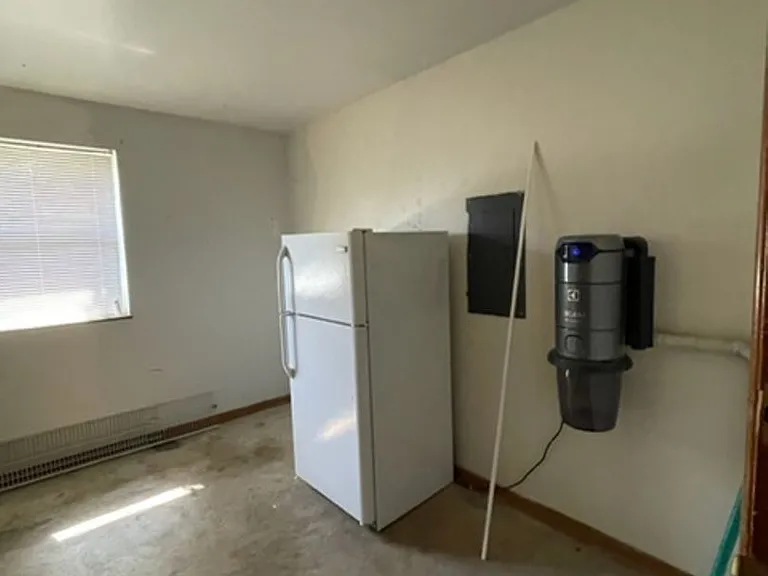 942 Margaret Dr — Photo 14