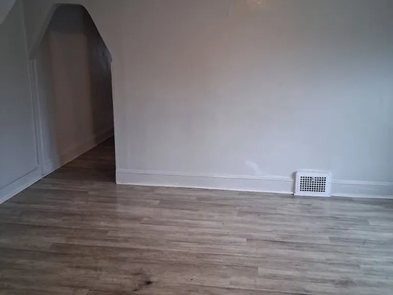 4008 Ardmore Ave — Photo 11