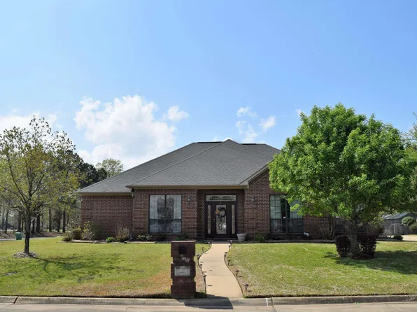 52 Briarwood Cir, Texarkana, TX 75503