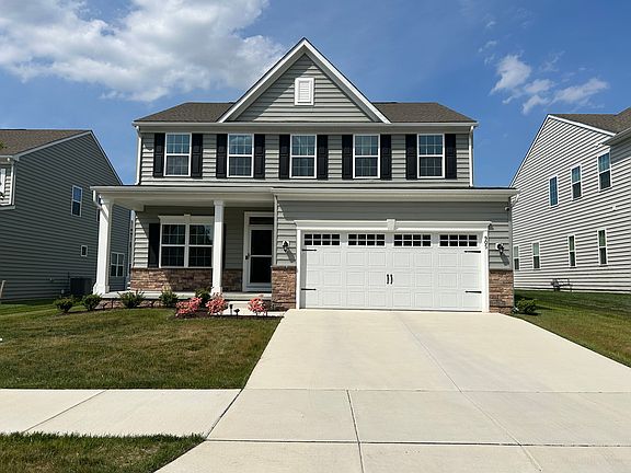 2nd image of 905 Cadman Dr