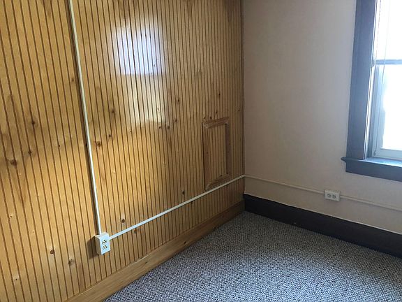 3rd image of 1501 Morgantown Ave APT 28