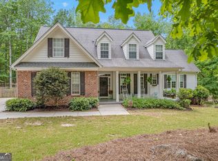 15 Cove Xing, Newnan, GA 30263