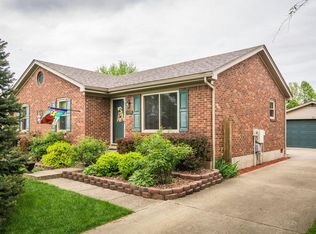 4809 Greymoor Ct, Louisville, KY 40229