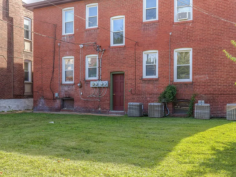 5951 McPherson Ave — Photo 20