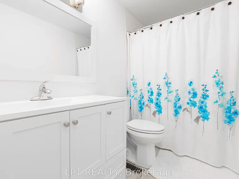 6 Odin Cres — Photo 24