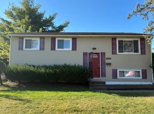 5071 Albany Dr, Columbus, OH 43232