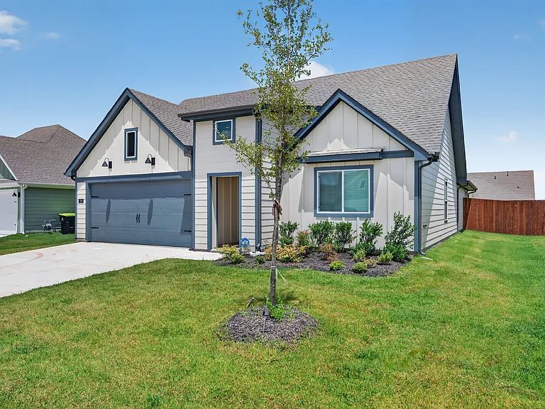 728 Orchid Way — Photo 32