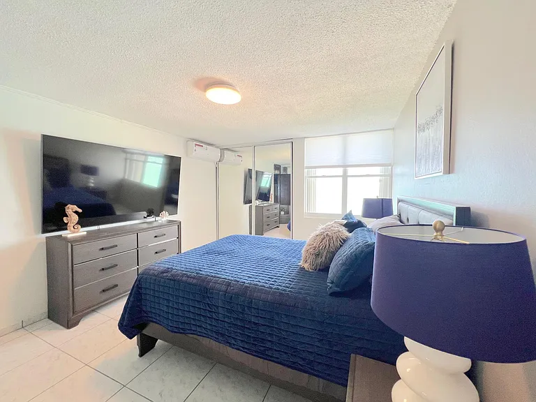 4745 Avenue Isla Verde — Photo 14